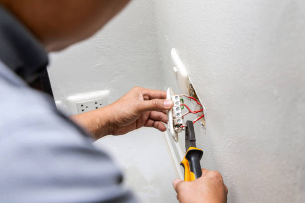 Best Electrical Outlet Repair  in Toledo, OH